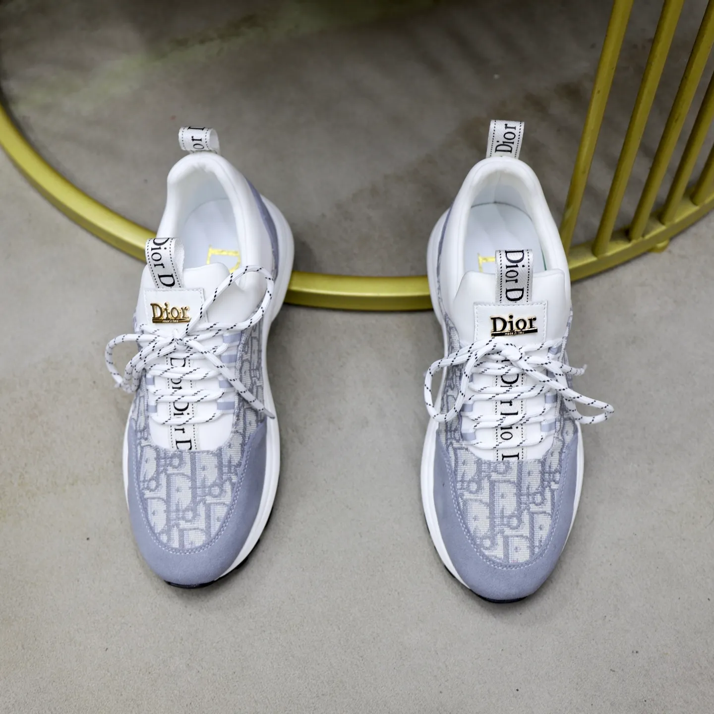 Ex-factory price: 440💰🙅‍♂️🙅‍♂️🙅‍♂️ Brand: Dior DIOR Standard code: 38-44 (45 customized) Grade: Same as the official website Material: Original material splicing Comfortable and breathable lining Lightweight and wear-resistant sports outsole Style category: Men's fashionable casual shoes Running sneakers Distinguished luxury brand elements Top luxury Color: actual picture color